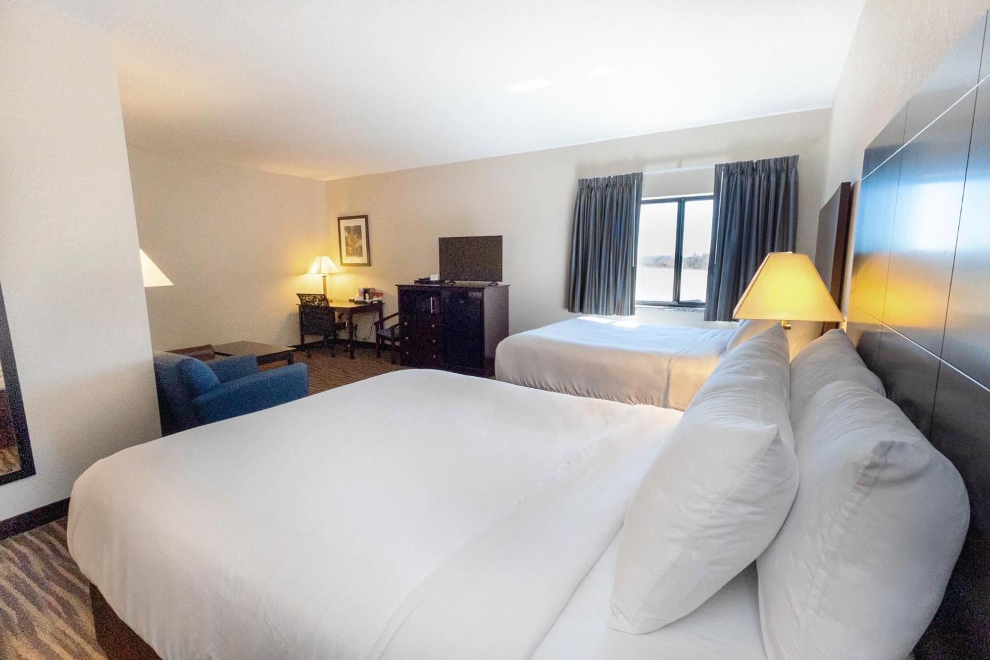Cobblestone Inn & Suites Maryville Екстер'єр фото