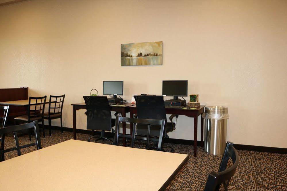 Cobblestone Inn & Suites Maryville Екстер'єр фото