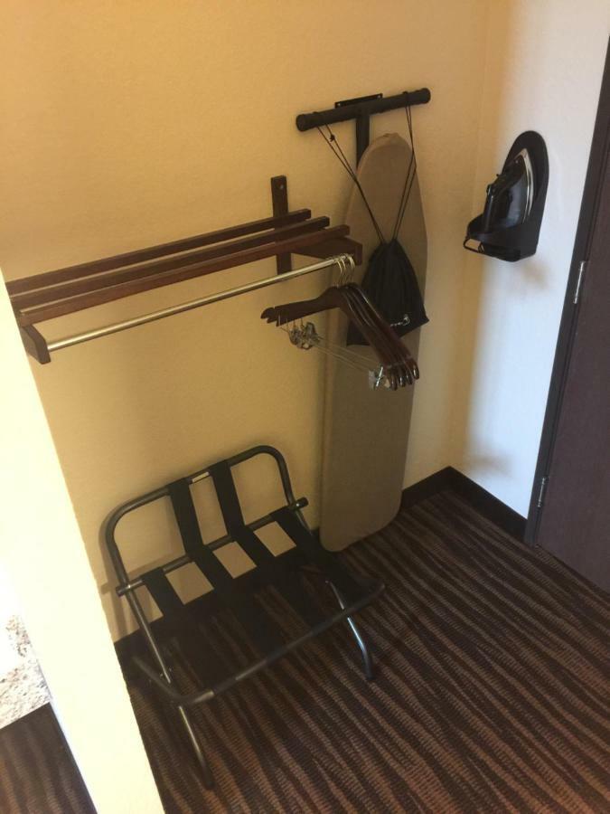 Cobblestone Inn & Suites Maryville Екстер'єр фото